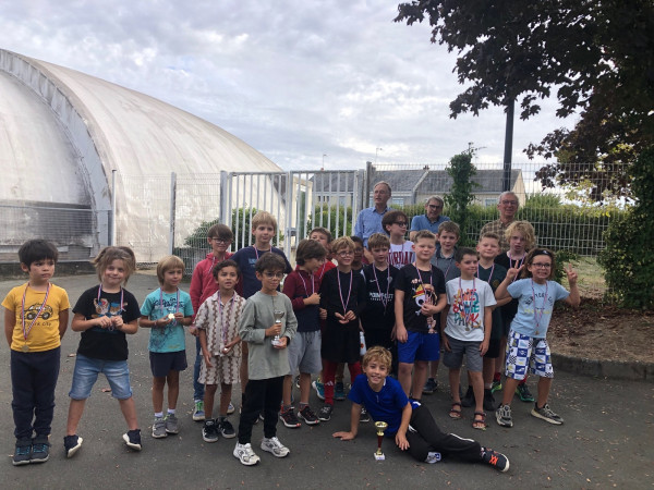 Un tournoi aussi amical qu'inoubliable : 21 champions en herbe du TEC (rien qu'ça ) se rencontrent !